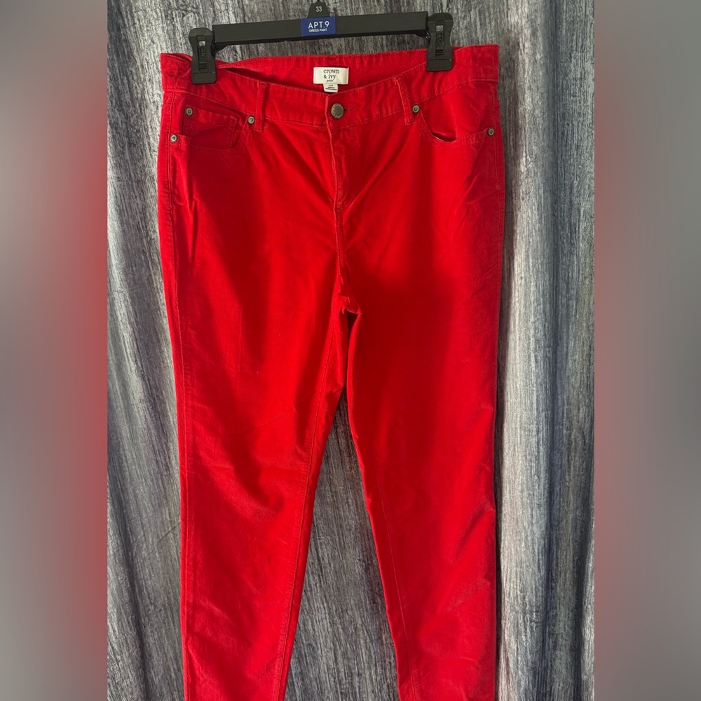 Crown & Ivy Women's Red Jeans